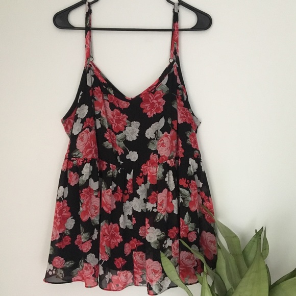 Torrid Floral Peplum Adjustable Straps Top Size 2 - Picture 2 of 7